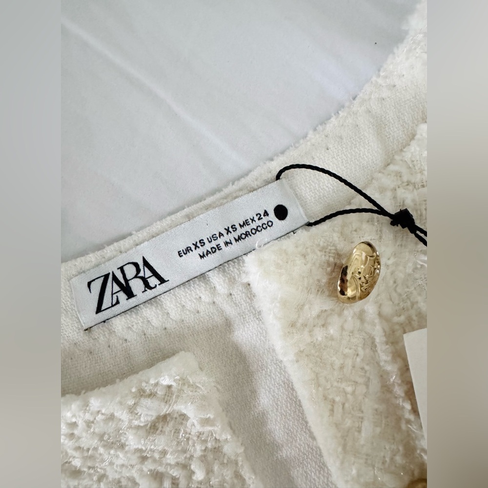 *BRAND NEW* Zara Cream/White Tweed Dress with Gold Buttons XS - Picture 7 of 14